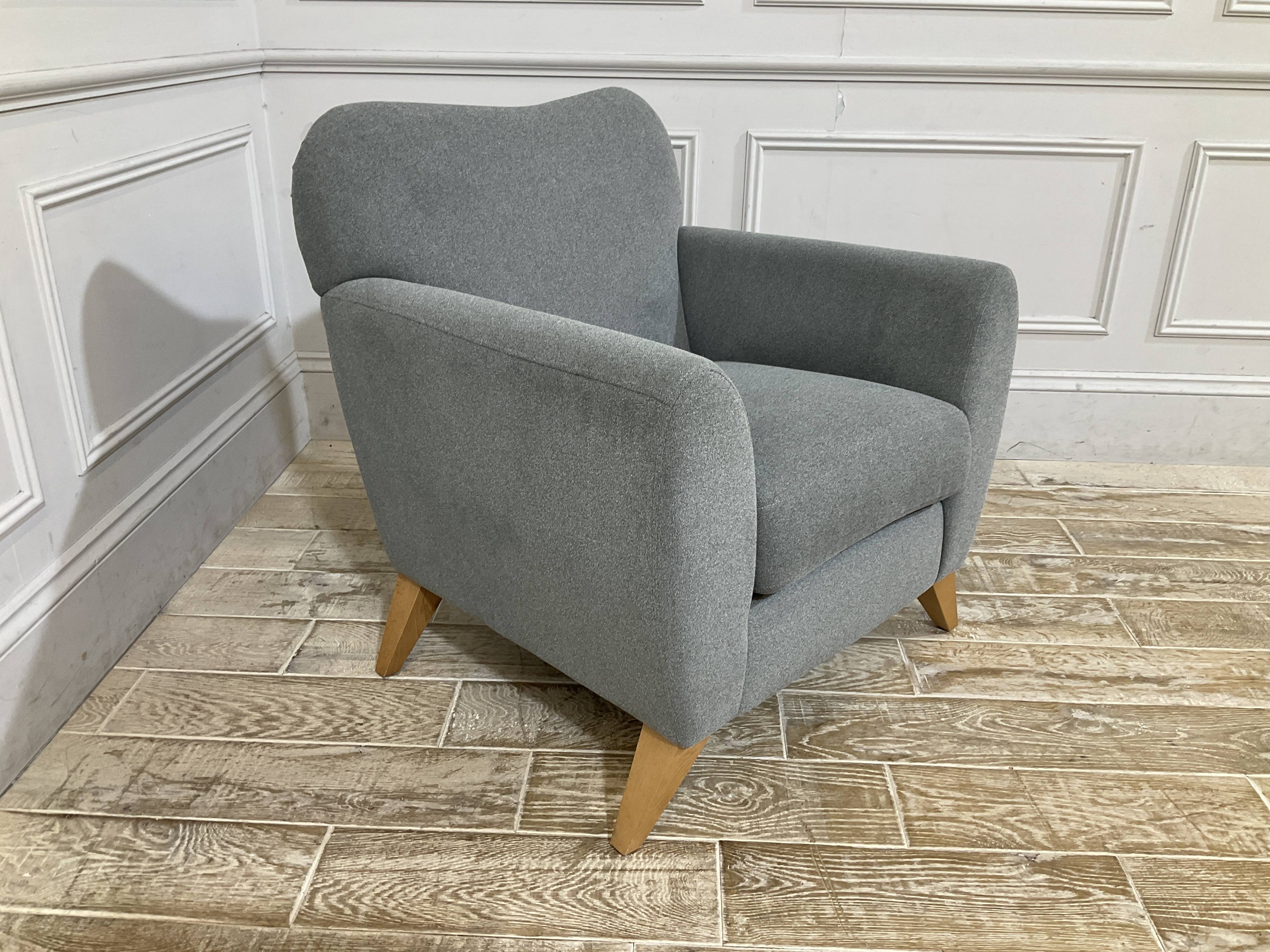 Warwick Chair	Stain Resistant House Fabric Shale