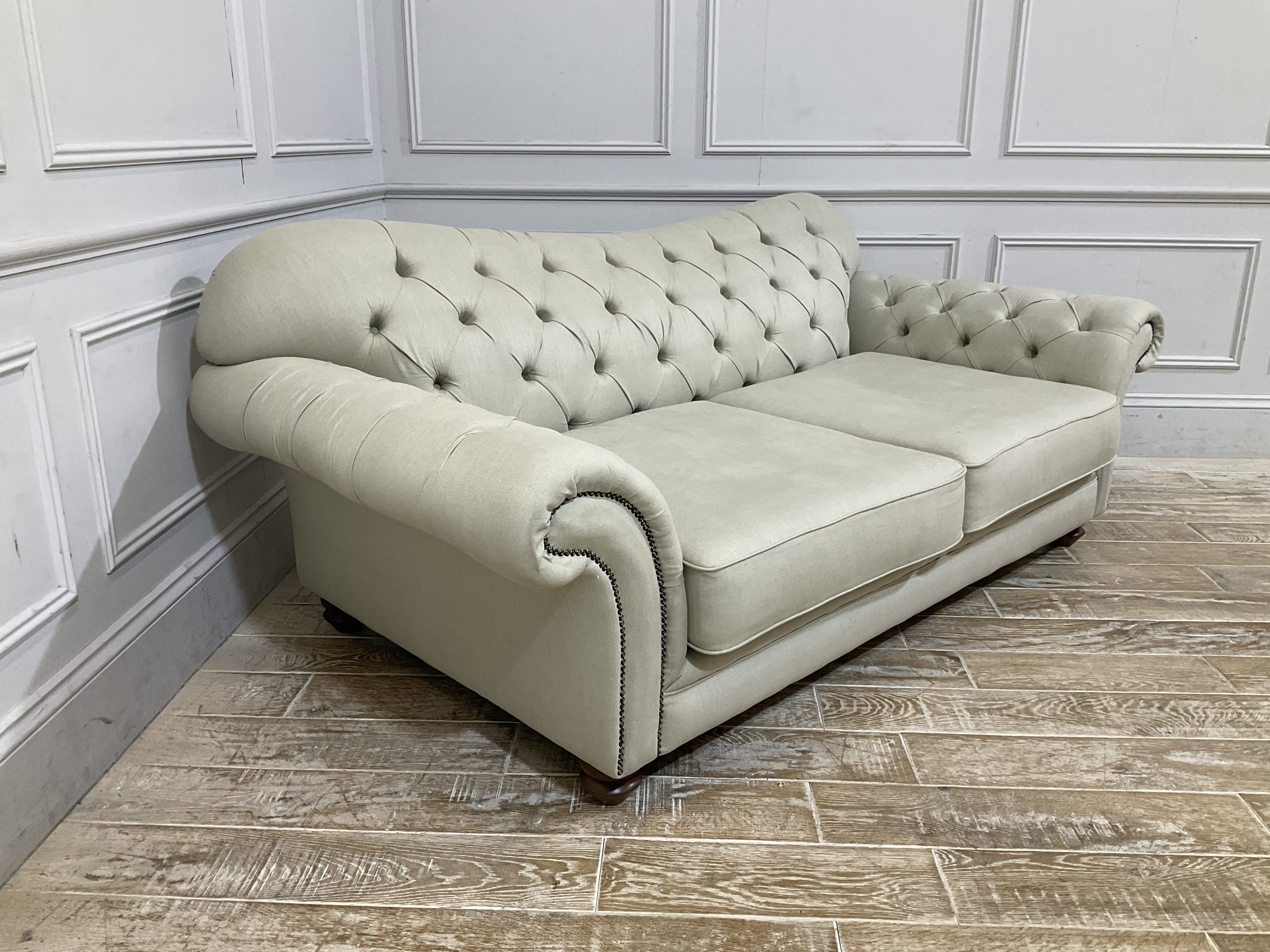 Woodford 3 Seater Sofa	Stain Resistant Linen Gooseberry