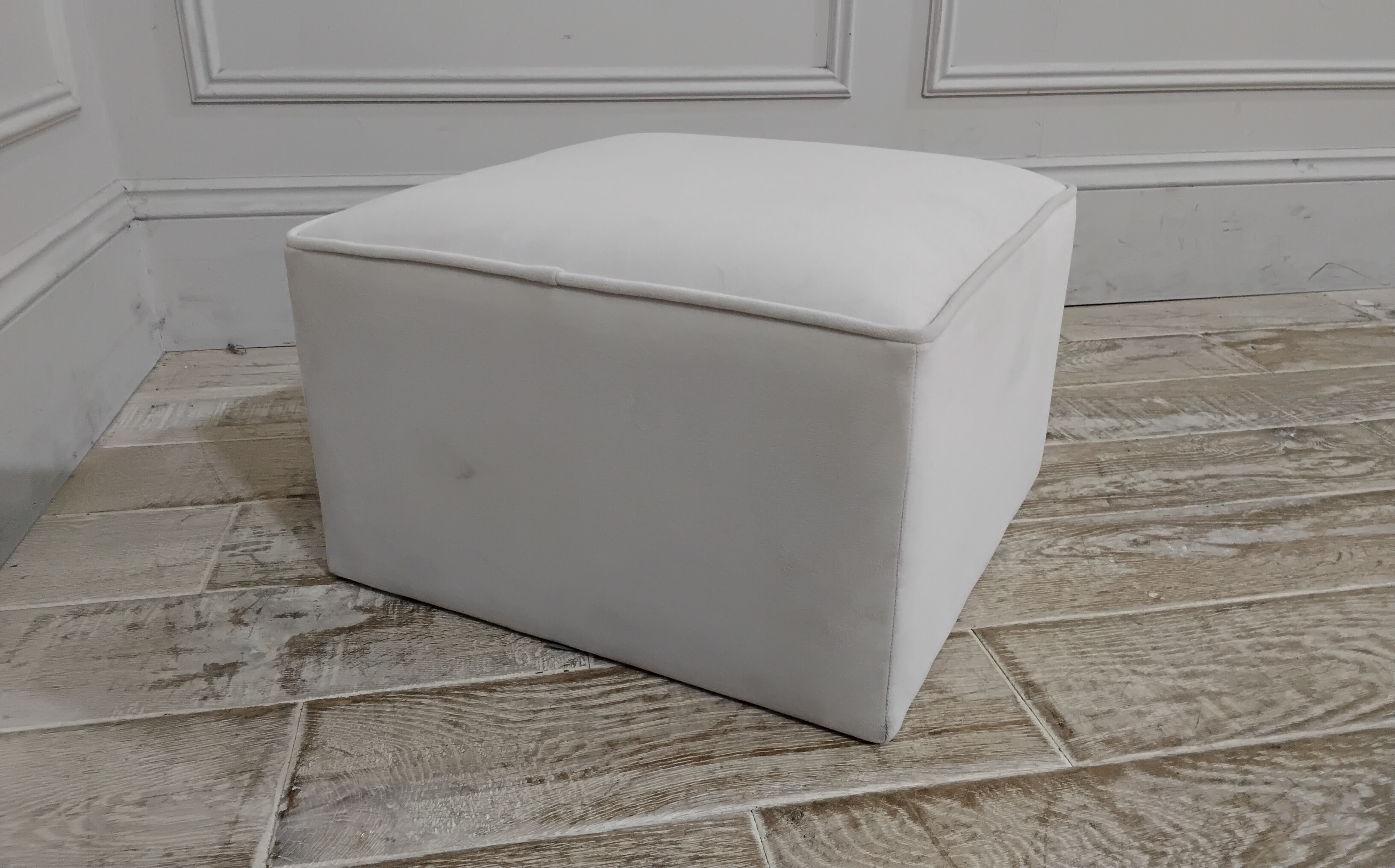 Holloway Small Footstall	in Easy Clean Recycled Velvet Old White